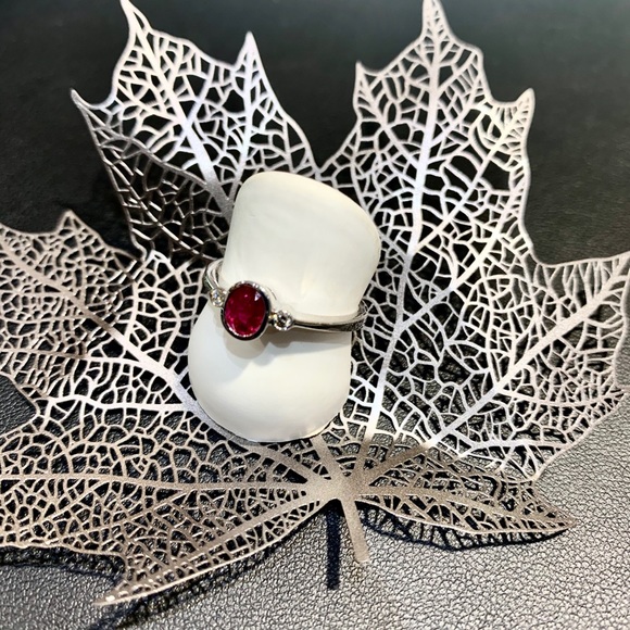 SOLD!!!!Natural Gem Ruby & Diamond 18 KT Custom Made Ring - Picture 8 of 8